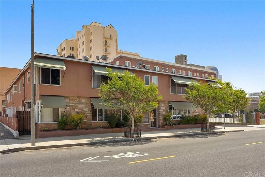 Manuel Y Sonia-La Casa De Los Angeles Long Beach Exterior photo